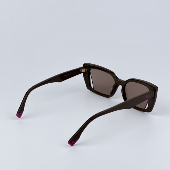 Fendi Women BRAND NEW Sunglasses Truffle Light Brown Geometric FE40032I 50E - Picture 5 of 9